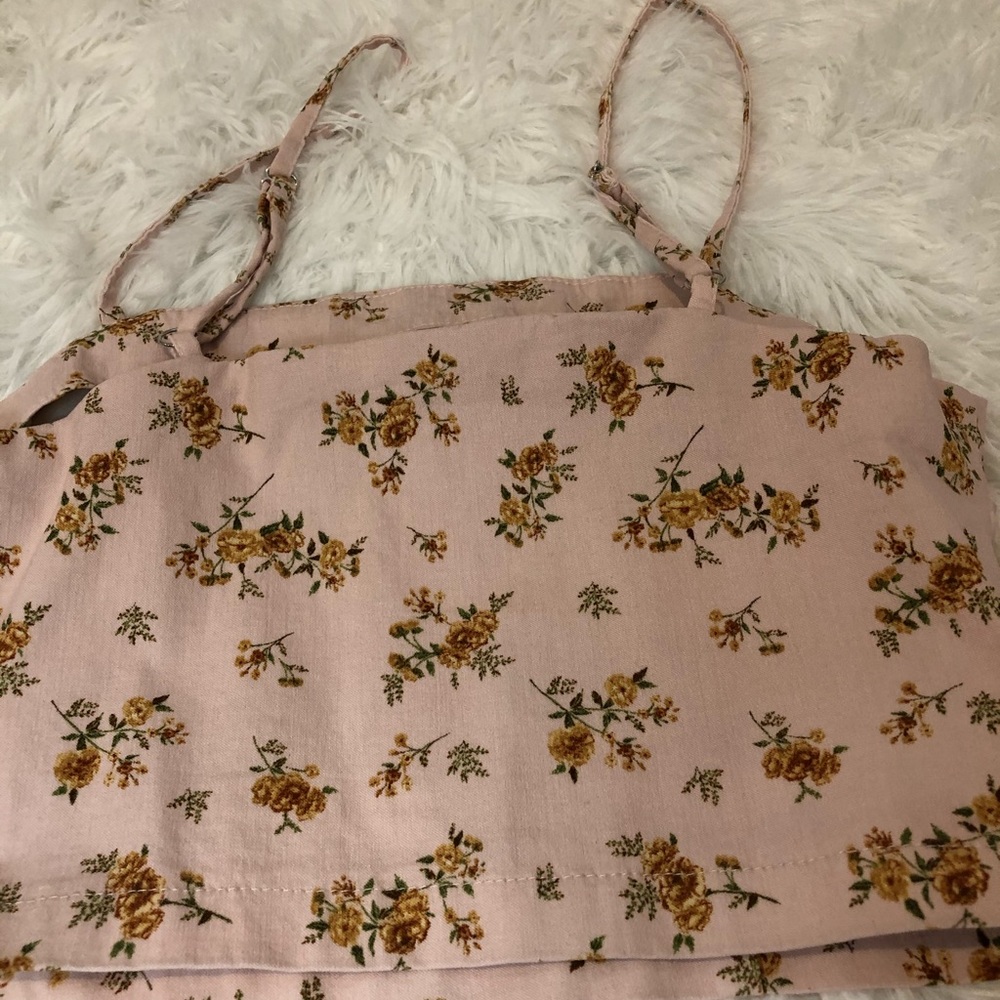 Pink Floral Crop Top - Picture 8 of 8